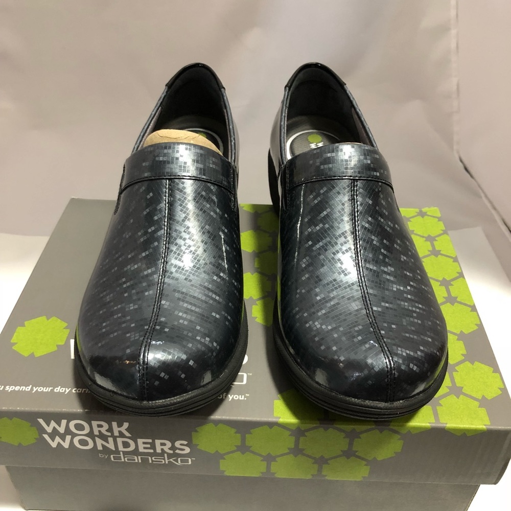 New Dansko Women's Work Wonders Coral Grid Patent - Picture 2 of 4